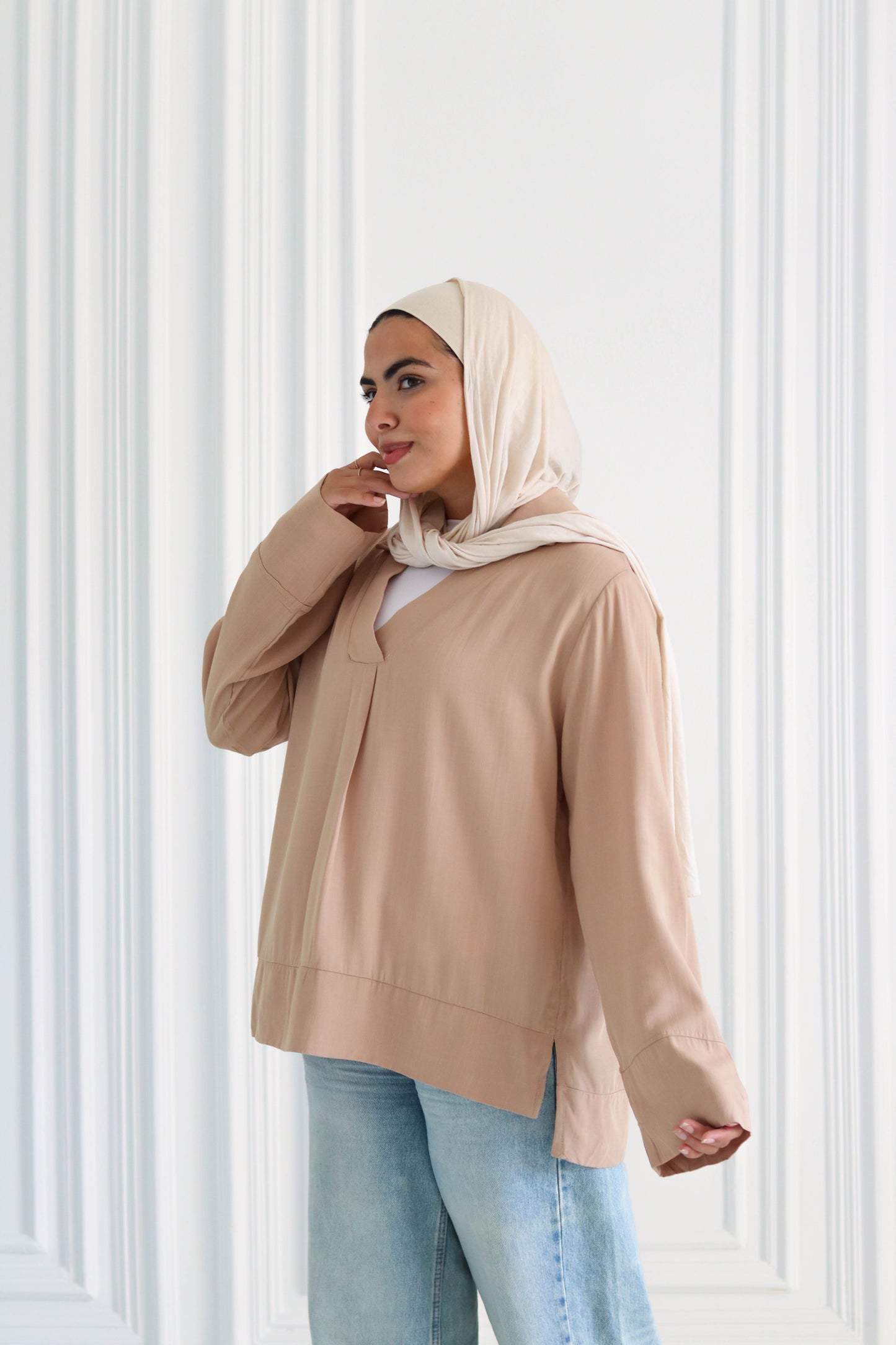 Basic linen shirt in beige