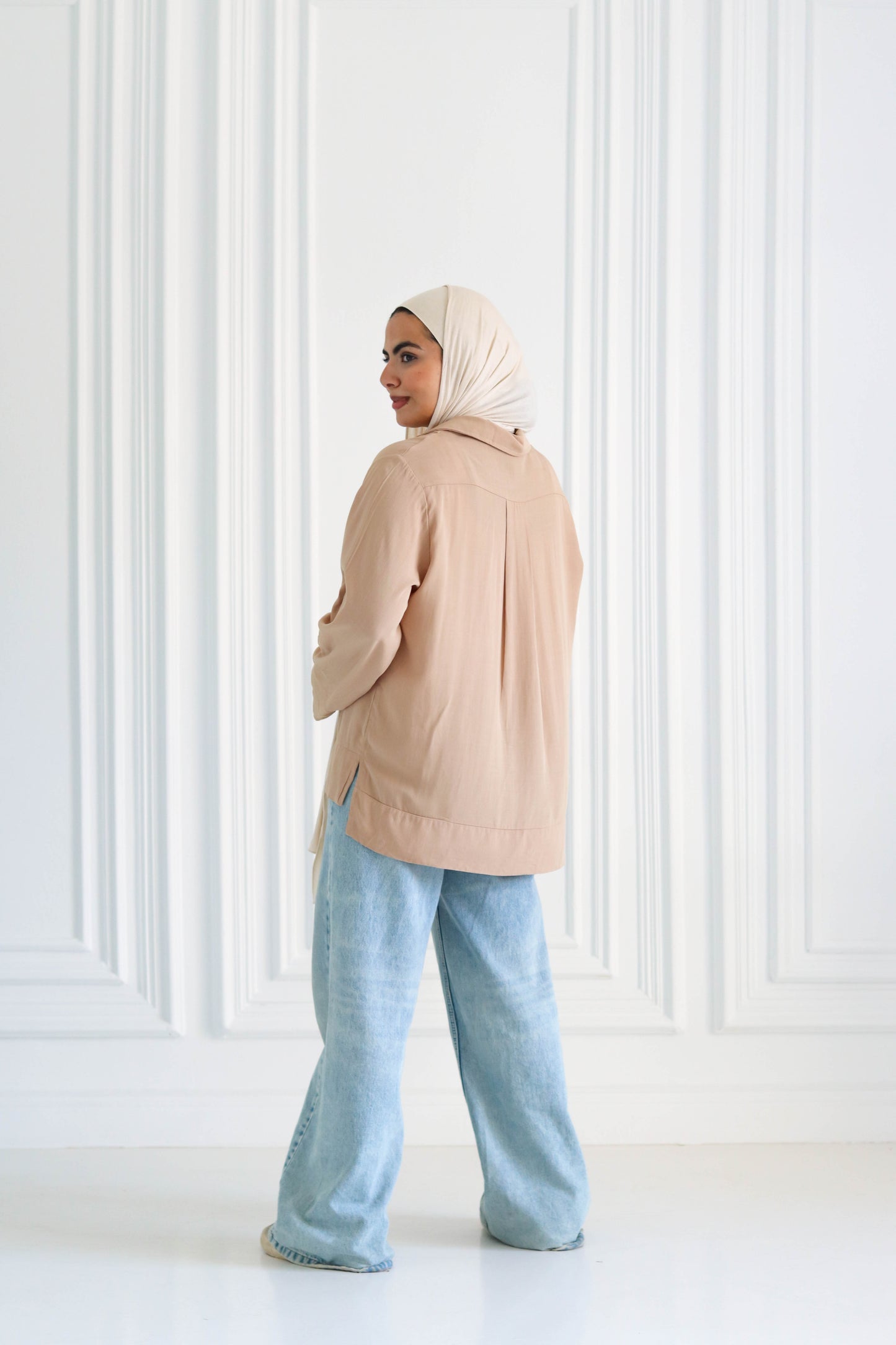 Basic linen shirt in beige