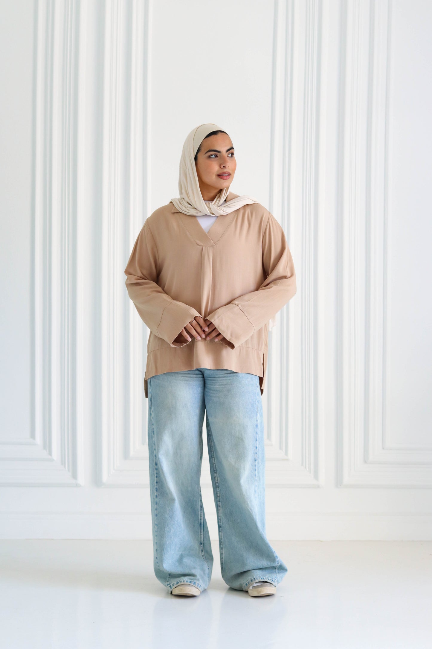 Basic linen shirt in beige