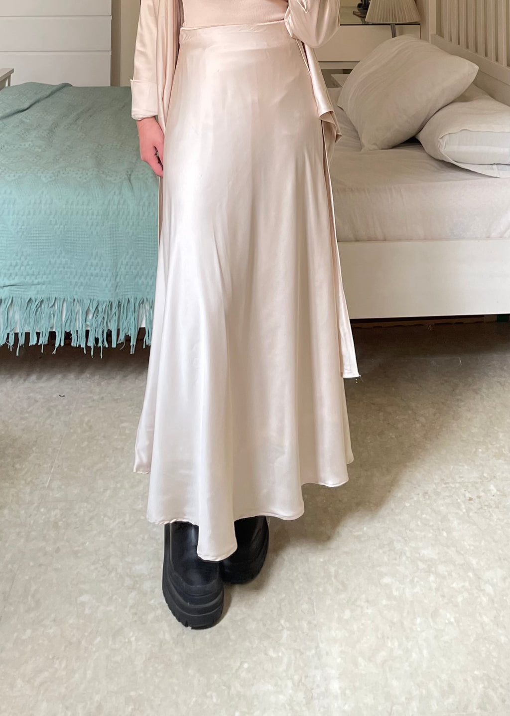 Lined satin skirt