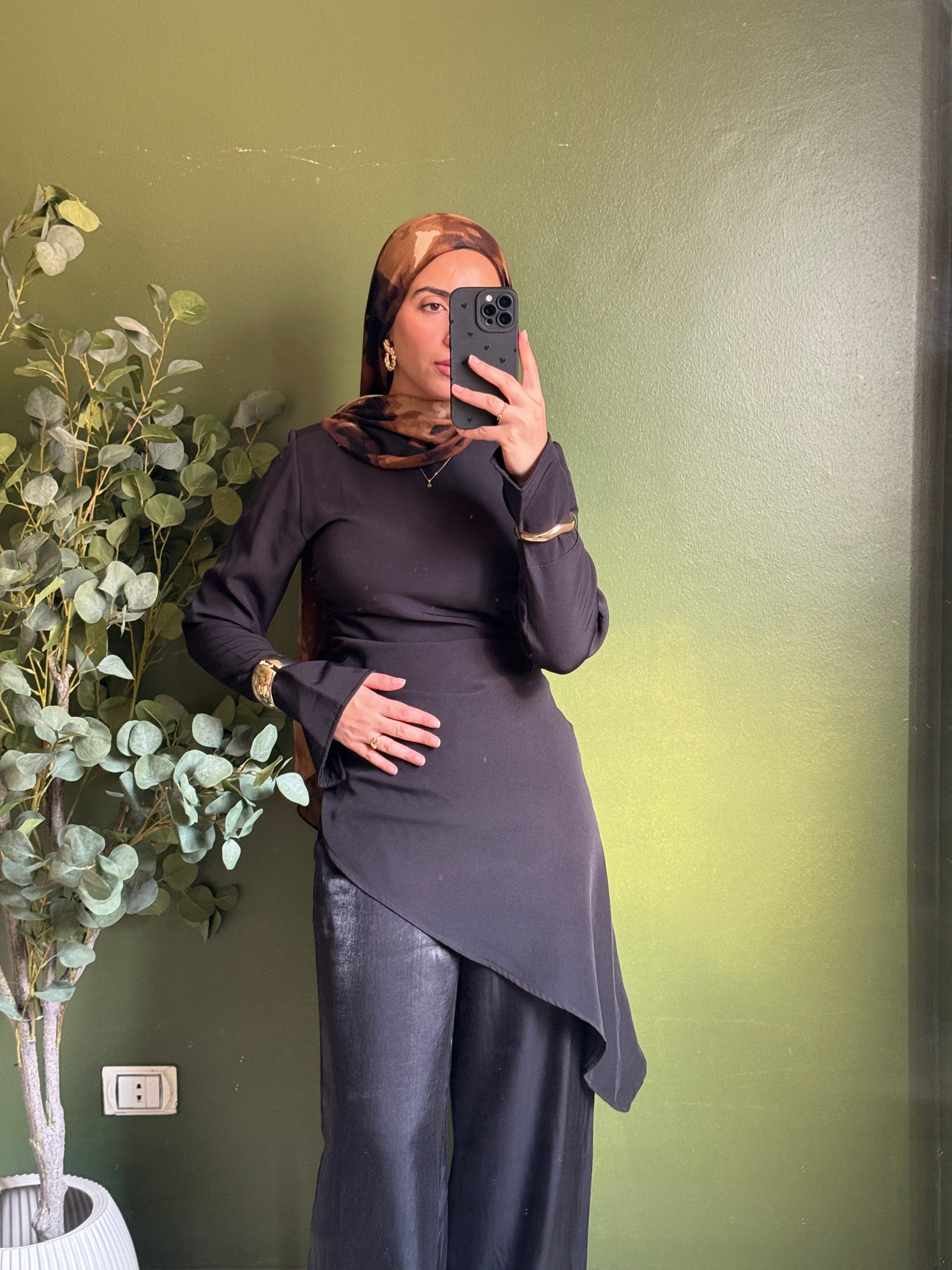 Zipper back blouse