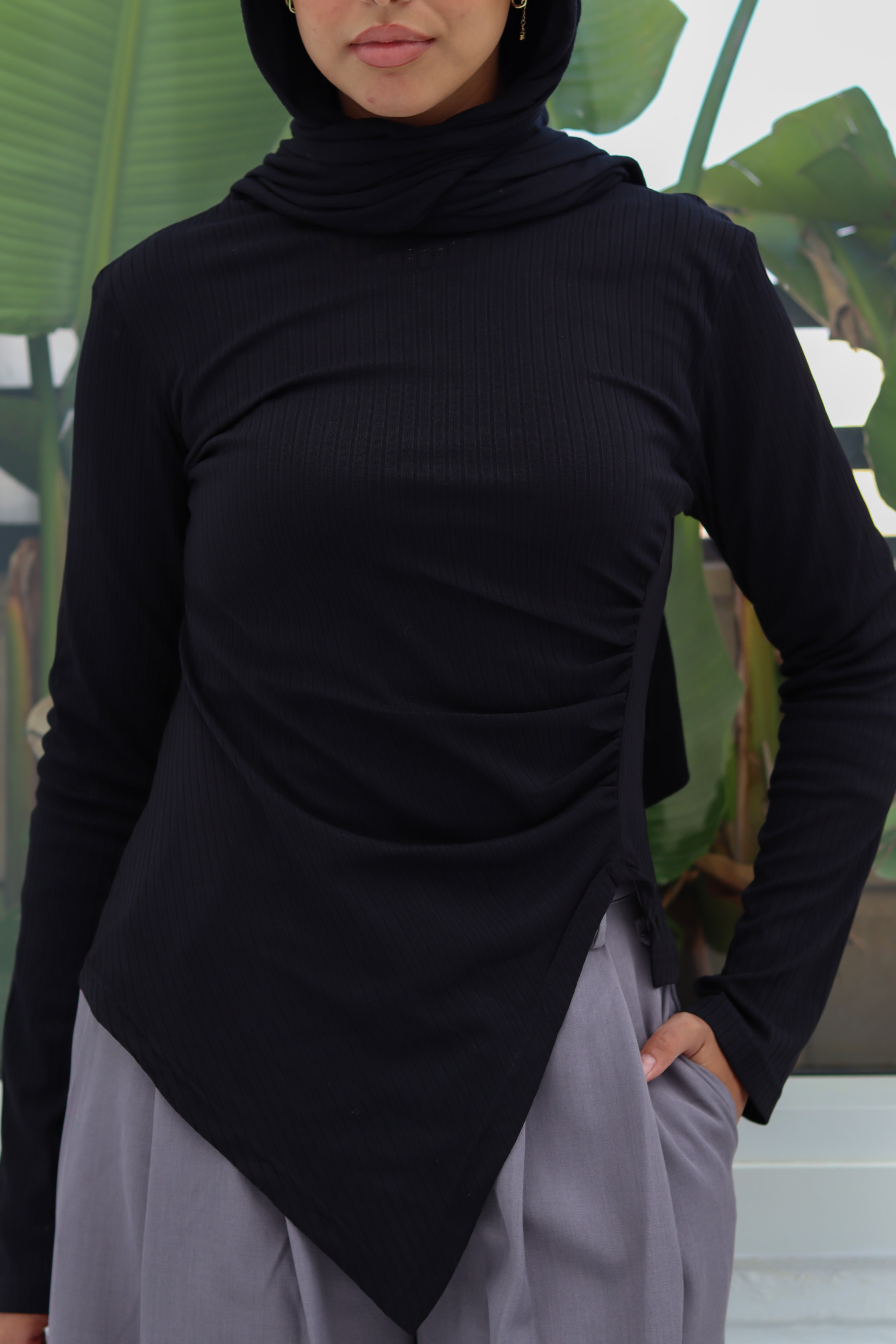 Aria top in black