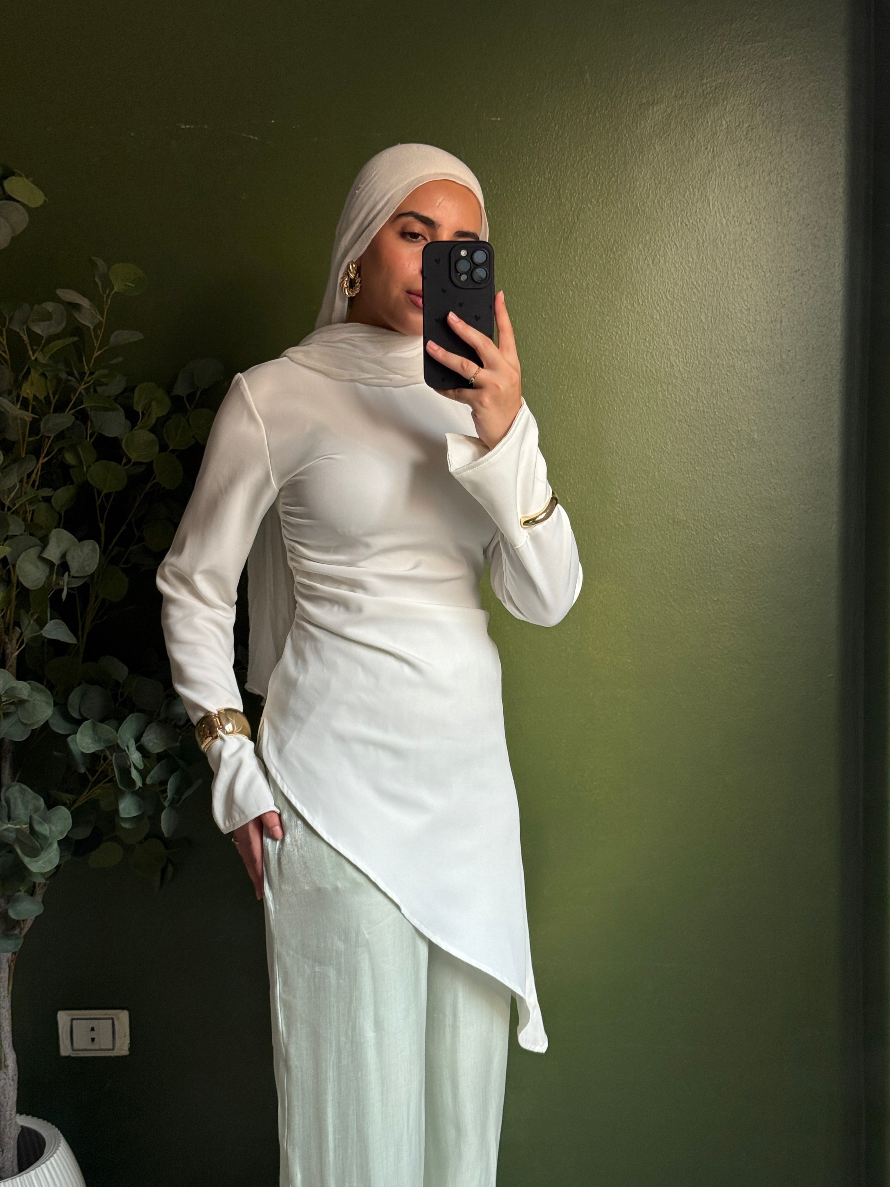 Zipper back blouse