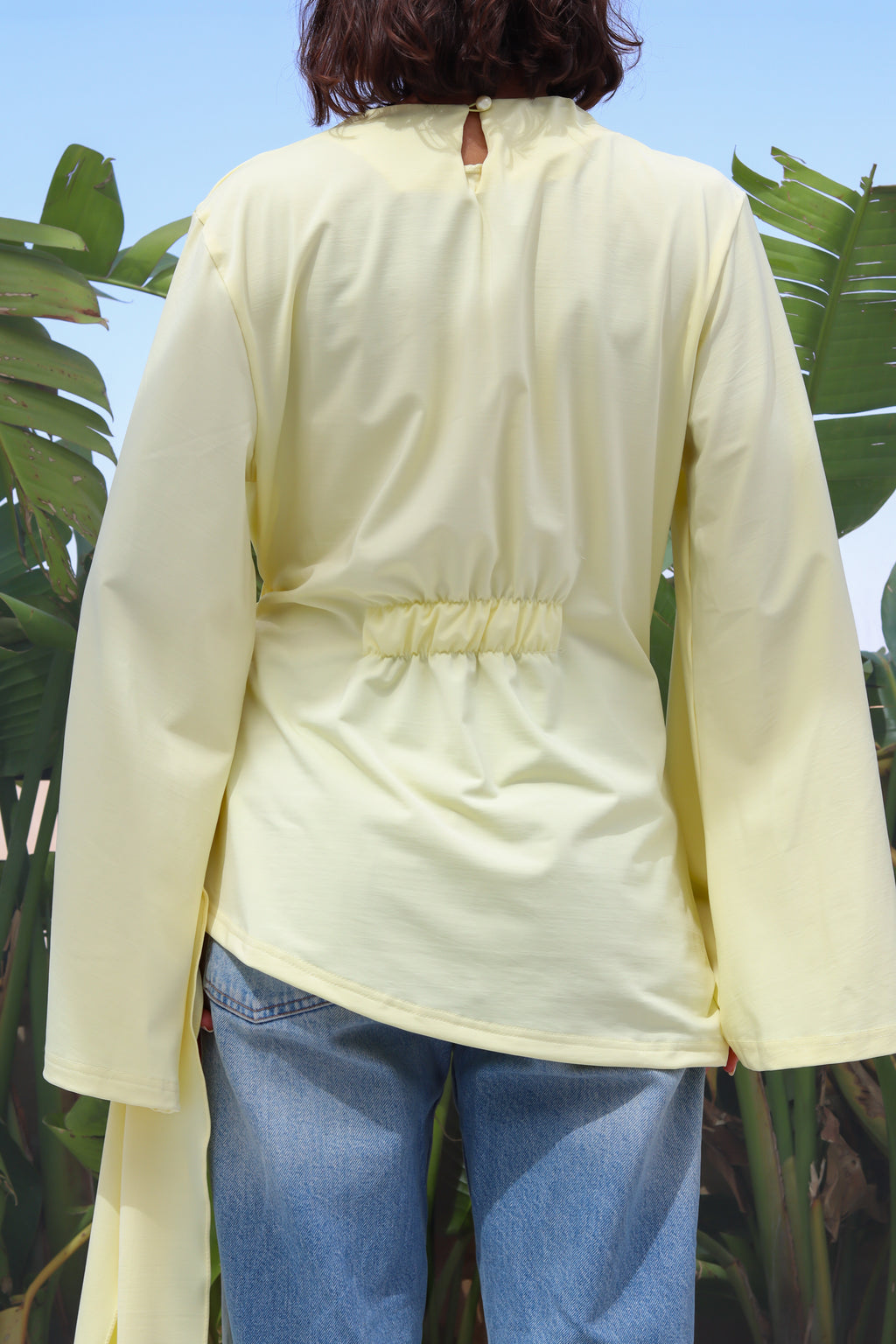 Mila Top in butter yellow