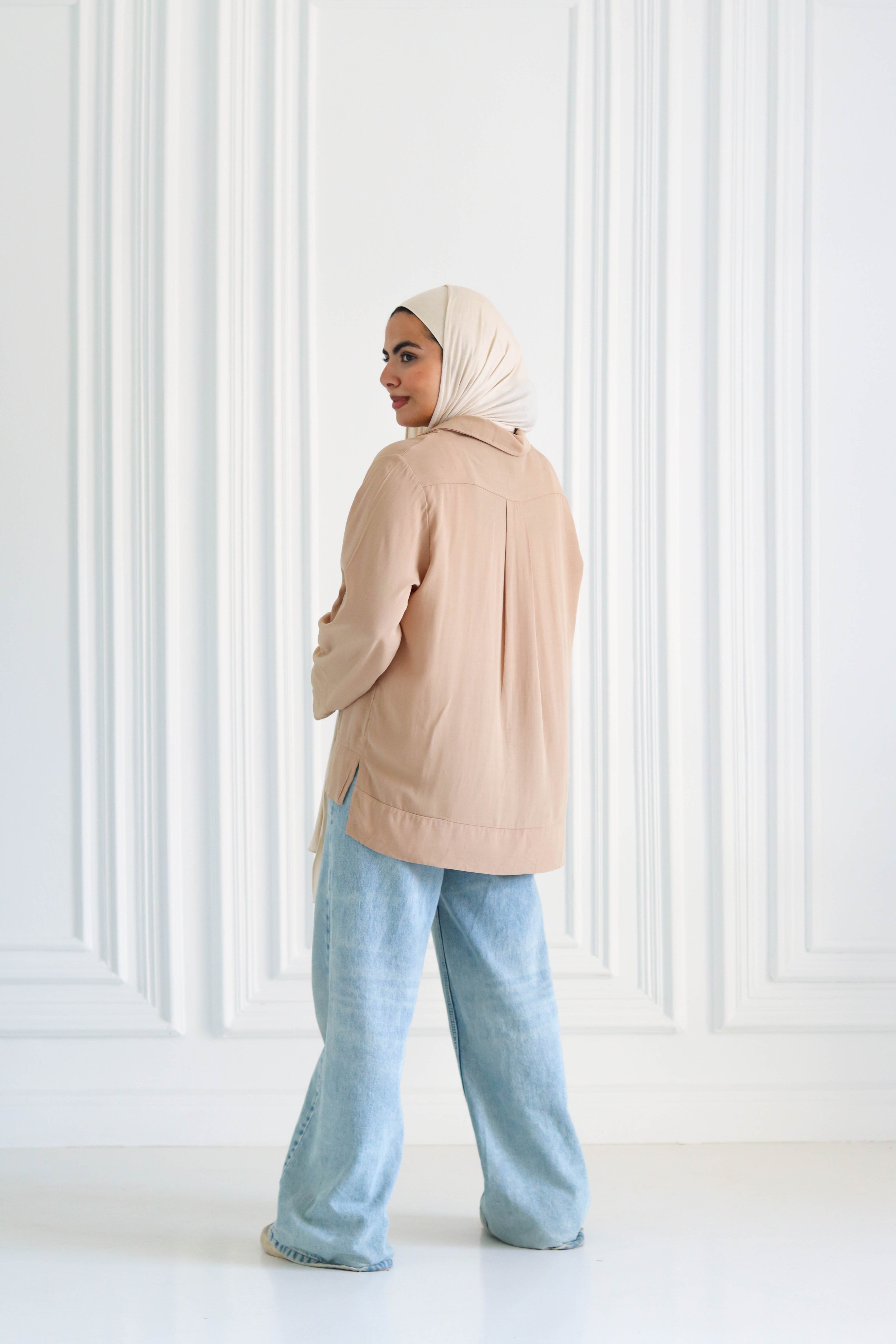 Basic linen shirt in beige