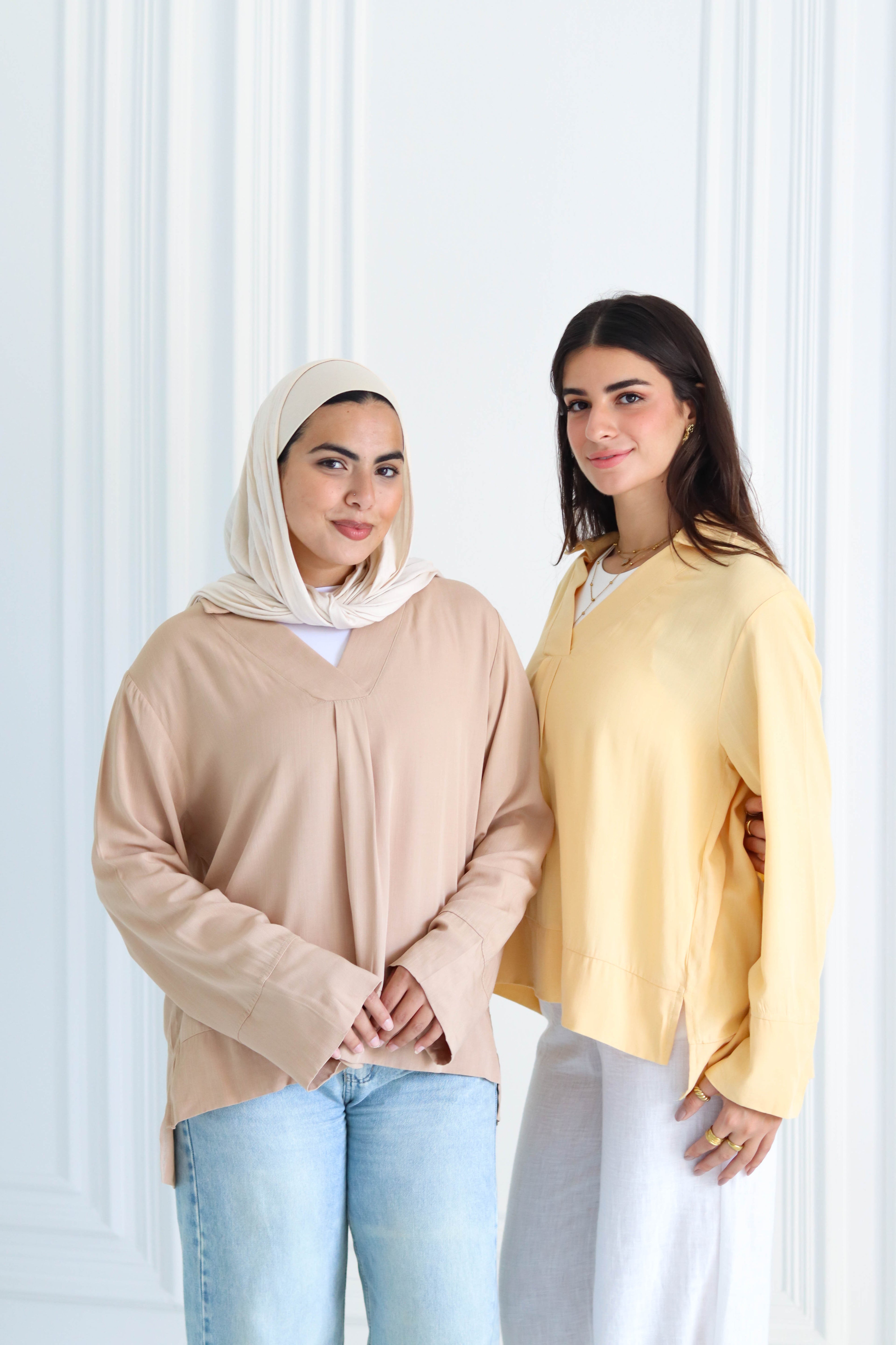 Basic linen shirt in beige